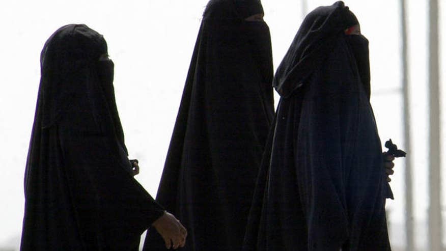 saudi women.jpg
